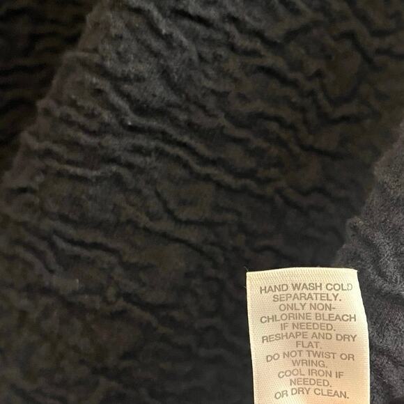 J. Jill Black Textured Top With Pockets Size Large - Picture 7 of 7